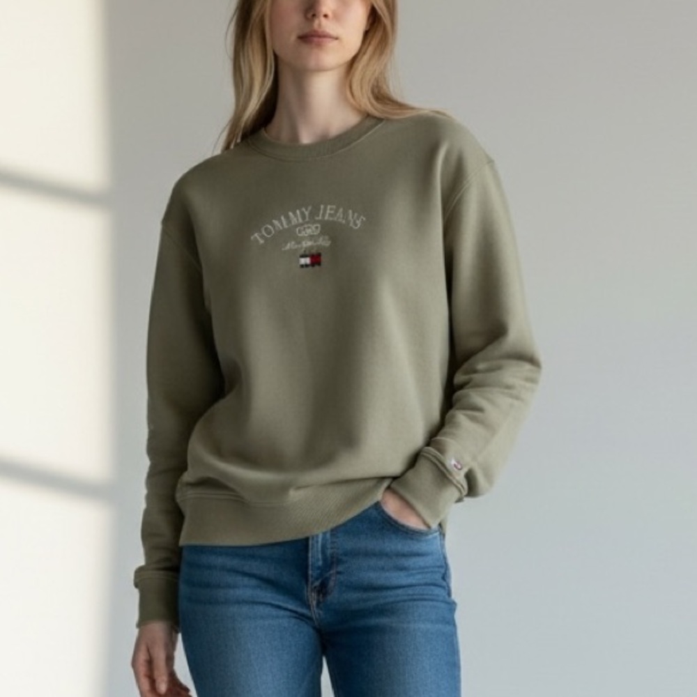 Tommy Hilfiger Olive Green Crewneck Sweatshirt